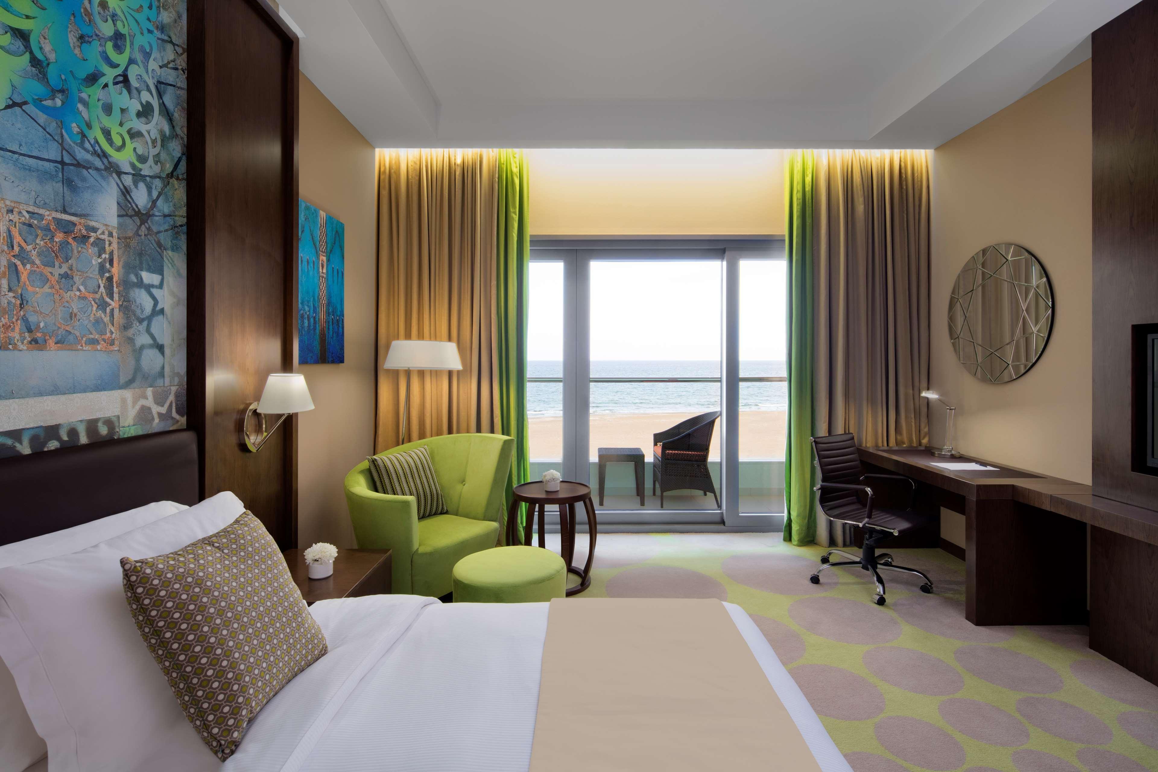 Radisson Blu Hotel & Resort, Сухар Экстерьер фото Deluxe room