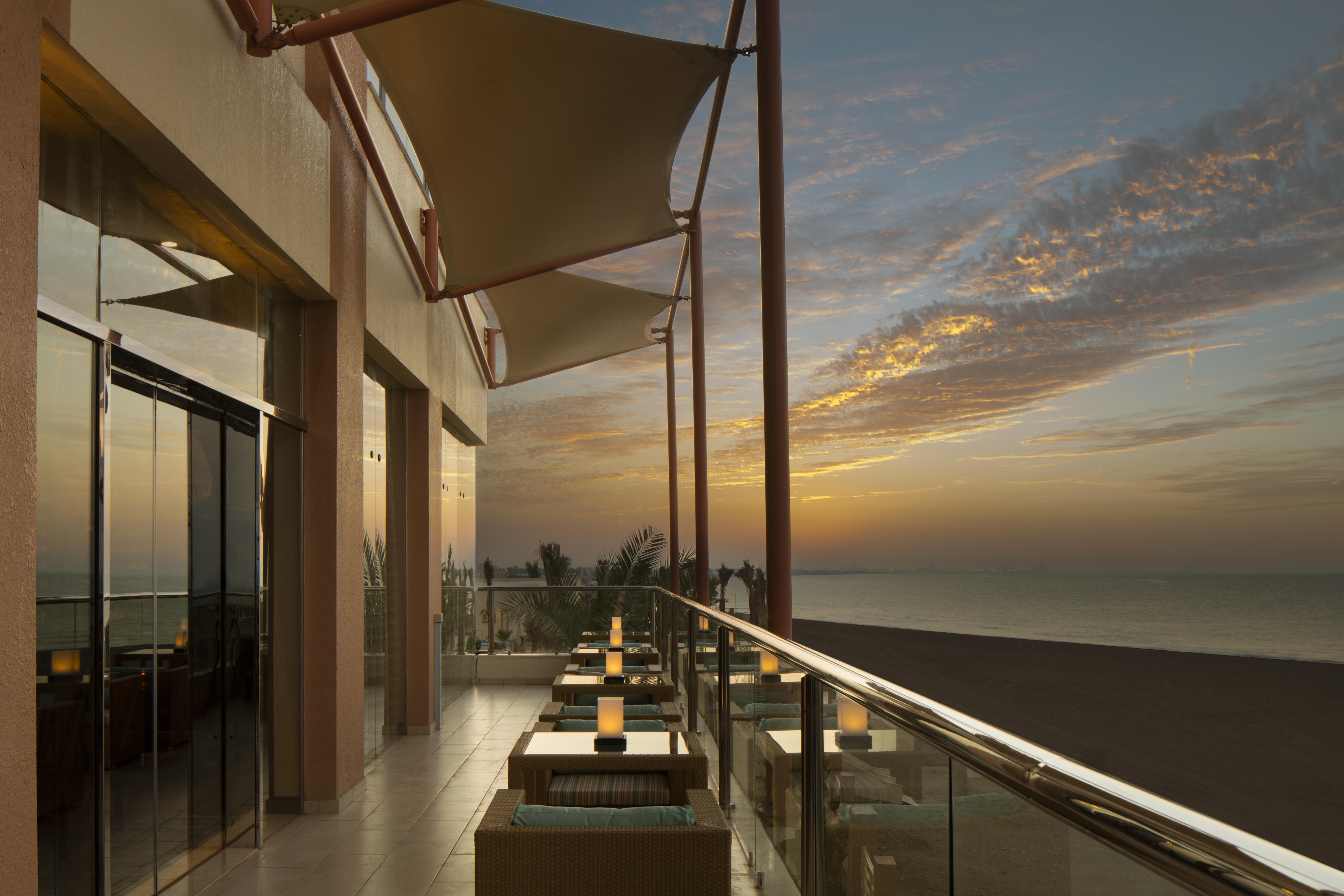 Radisson Blu Hotel & Resort, Сухар Экстерьер фото The View
