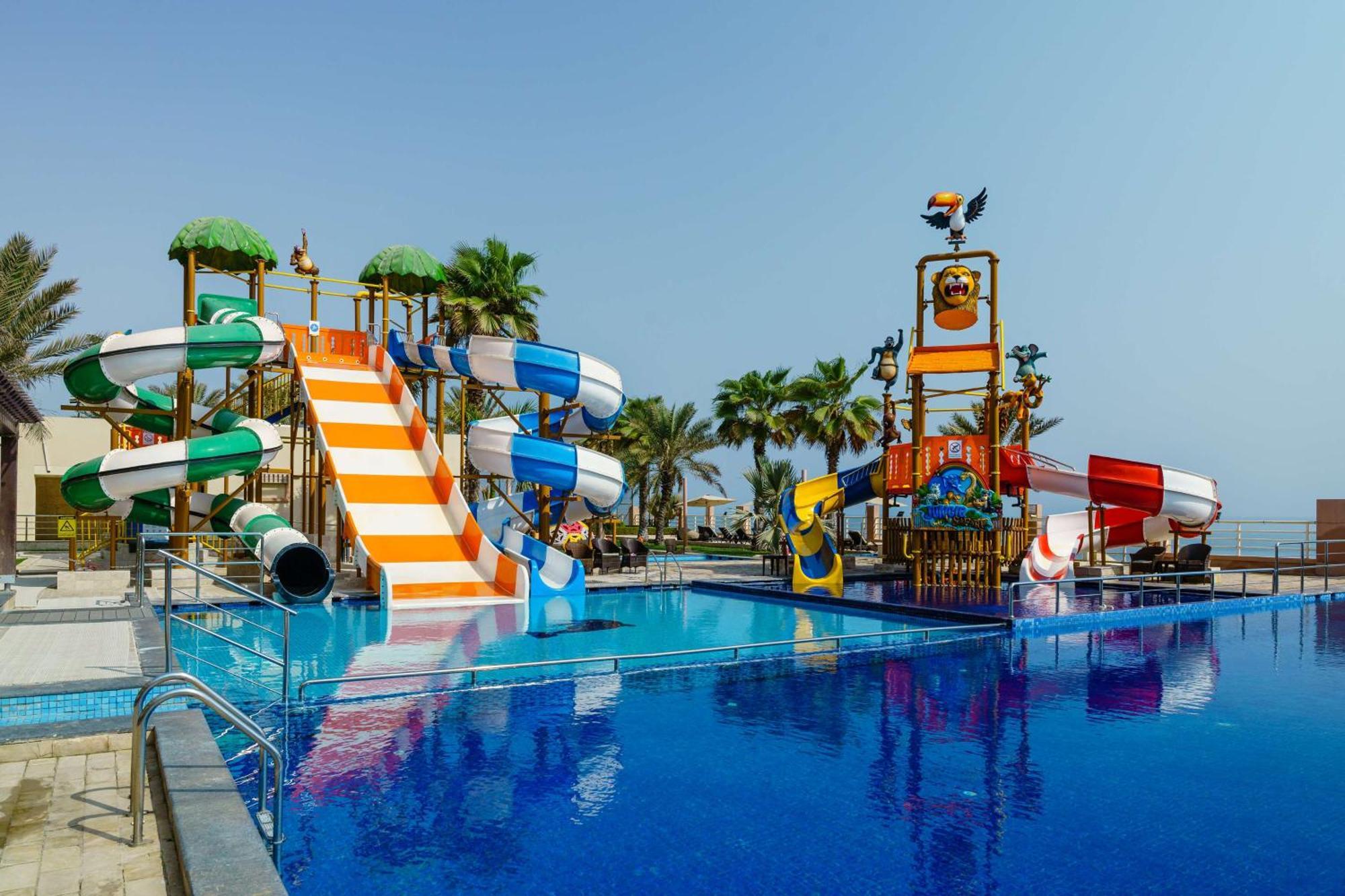 Radisson Blu Hotel & Resort, Сухар Экстерьер фото Water park in Egypt