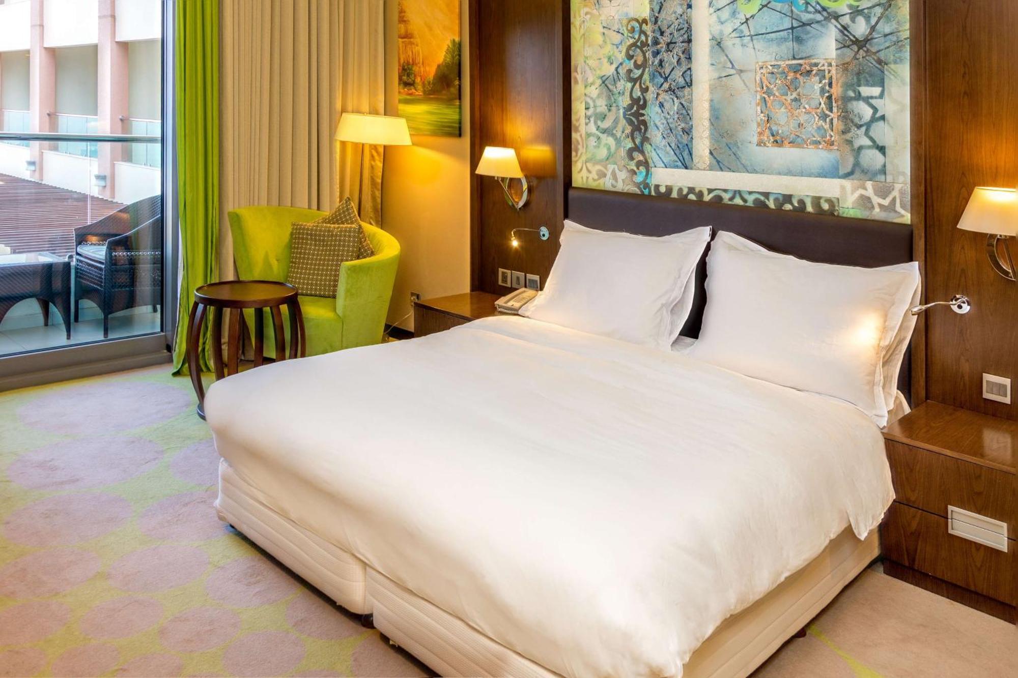 Radisson Blu Hotel & Resort, Сухар Экстерьер фото A room at the hotel